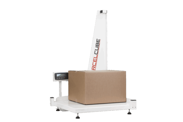 Parcelcube 900XL dimensioning and weighing a standard-shaped parcel.
