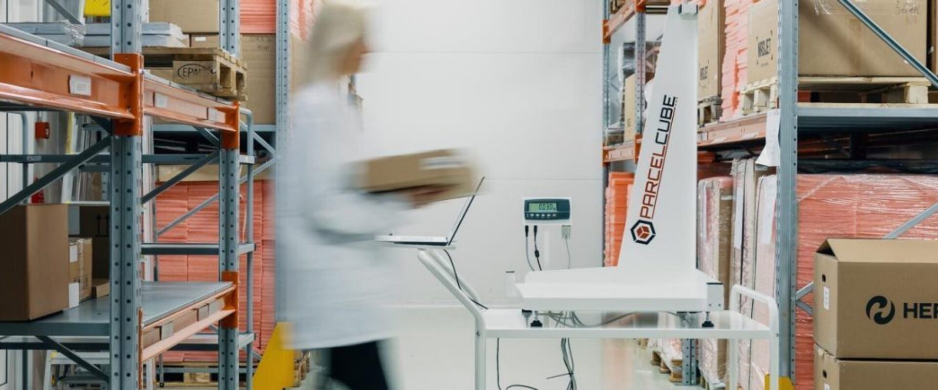 LinkedIn Live session: How to optimize the shipping costs with the help of Parcelcube?