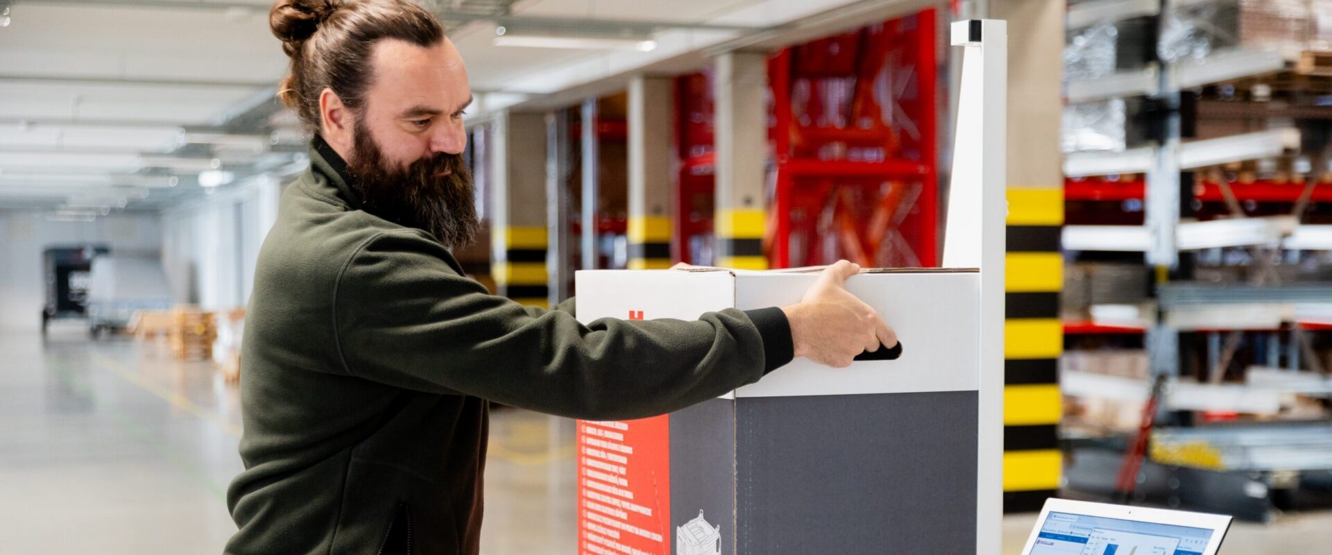 Efficient inventory management: definition, process, and how to achieve accuracy